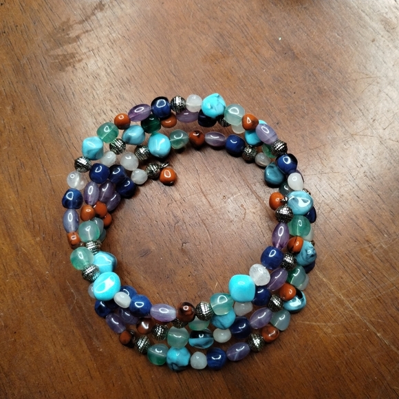 Multicolor Stone Wire Beaded Bracelet - Picture 3 of 3